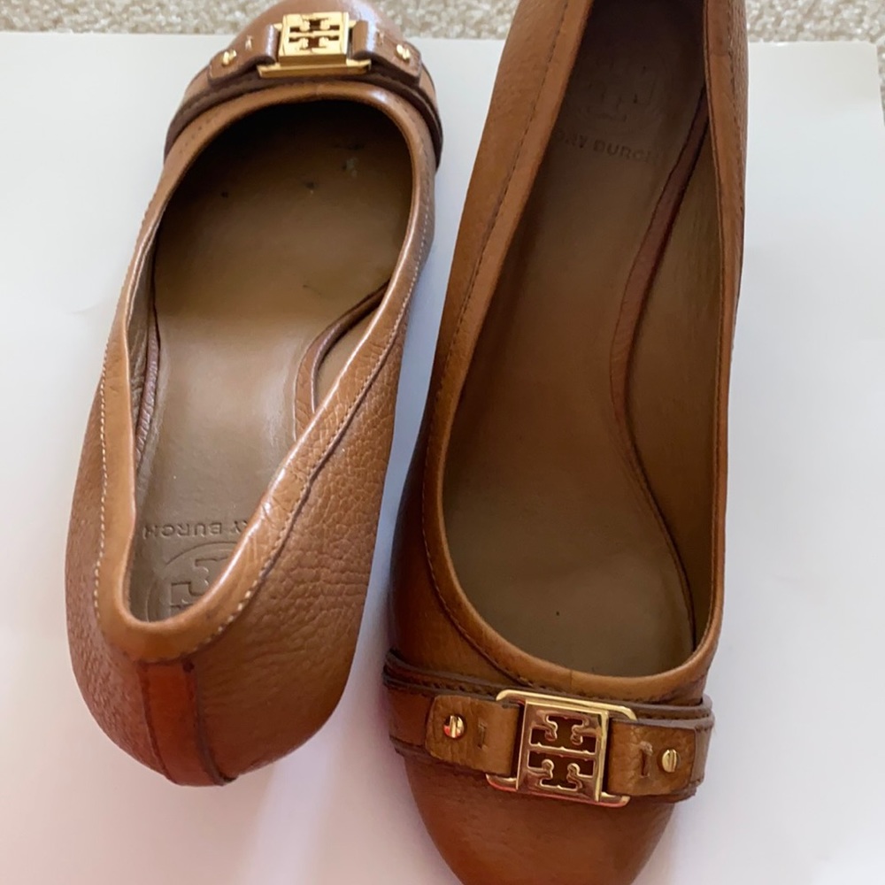 Tory Burch leather pumps size 9
